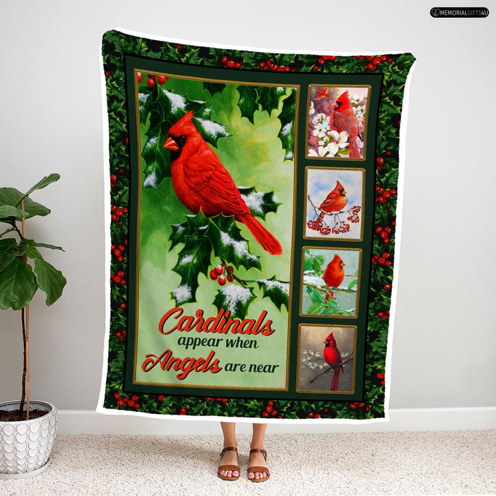 Cardinals Appear When Angels Are Near - Memorial Gifts For Loss of Mother Fleece Blanket